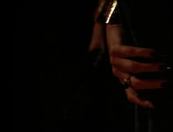 extant_HTLJ_4x05-StrangerInAStrangeWorld_01768