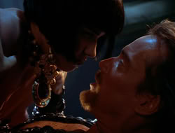 extant_HTLJ_4x05-StrangerInAStrangeWorld_01893