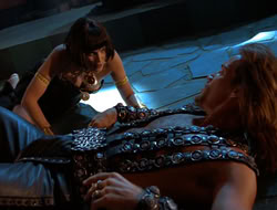 extant_HTLJ_4x05-StrangerInAStrangeWorld_01987