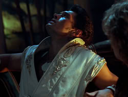 extant_HTLJ_4x05-StrangerInAStrangeWorld_02274