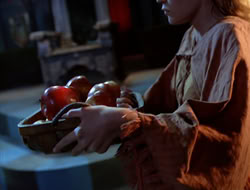 extant_HTLJ_4x05-StrangerInAStrangeWorld_02593