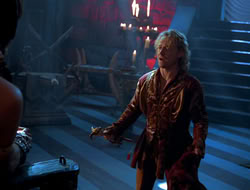 extant_HTLJ_4x05-StrangerInAStrangeWorld_02749