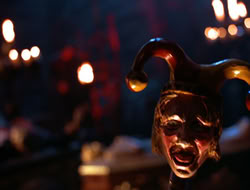 extant_HTLJ_4x05-StrangerInAStrangeWorld_02913