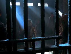 extant_HTLJ_4x05-StrangerInAStrangeWorld_03121