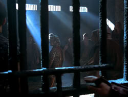 extant_HTLJ_4x05-StrangerInAStrangeWorld_03123