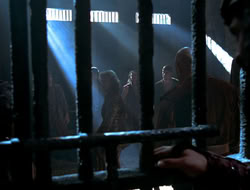 extant_HTLJ_4x05-StrangerInAStrangeWorld_03124