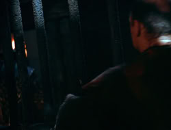 extant_HTLJ_4x05-StrangerInAStrangeWorld_03196