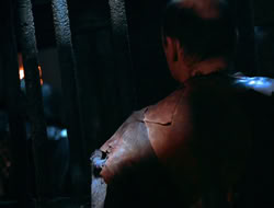 extant_HTLJ_4x05-StrangerInAStrangeWorld_03197