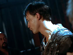 extant_HTLJ_4x05-StrangerInAStrangeWorld_03242