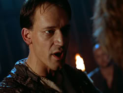 extant_HTLJ_4x05-StrangerInAStrangeWorld_03312