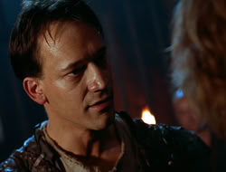 extant_HTLJ_4x05-StrangerInAStrangeWorld_03333