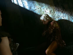 extant_HTLJ_4x05-StrangerInAStrangeWorld_03549