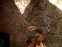 extant_HTLJ_4x05-StrangerInAStrangeWorld_03991