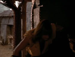 extant_HTLJ_4x05-StrangerInAStrangeWorld_04133