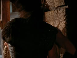 extant_HTLJ_4x05-StrangerInAStrangeWorld_04137