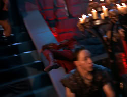 extant_HTLJ_4x05-StrangerInAStrangeWorld_04361
