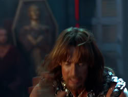 extant_HTLJ_4x05-StrangerInAStrangeWorld_04434