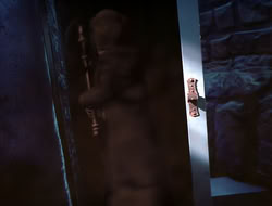 extant_HTLJ_4x05-StrangerInAStrangeWorld_04695