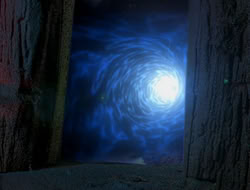 extant_HTLJ_4x05-StrangerInAStrangeWorld_04767