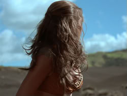 extant_HTLJ_4x06-TwoMenAndABaby_00019