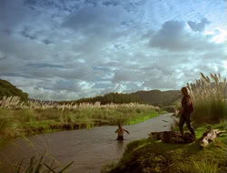 extant_HTLJ_4x06-TwoMenAndABaby_00405