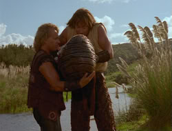 extant_HTLJ_4x06-TwoMenAndABaby_00472