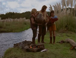 extant_HTLJ_4x06-TwoMenAndABaby_00704
