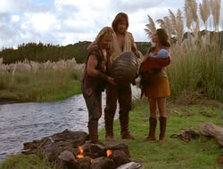 extant_HTLJ_4x06-TwoMenAndABaby_00713