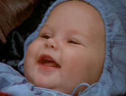 extant_HTLJ_4x06-TwoMenAndABaby_00867