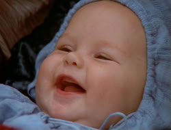 extant_HTLJ_4x06-TwoMenAndABaby_00876