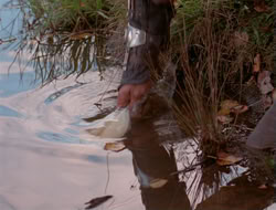 extant_HTLJ_4x06-TwoMenAndABaby_00983
