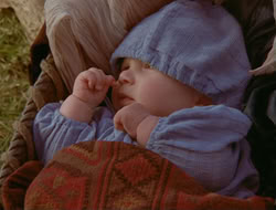 extant_HTLJ_4x06-TwoMenAndABaby_01074