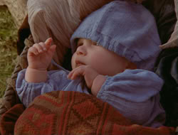 extant_HTLJ_4x06-TwoMenAndABaby_01076