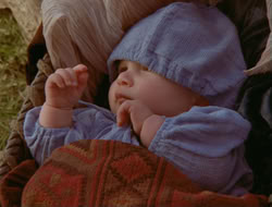 extant_HTLJ_4x06-TwoMenAndABaby_01082