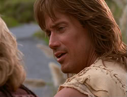 extant_HTLJ_4x06-TwoMenAndABaby_01102