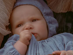 extant_HTLJ_4x06-TwoMenAndABaby_01157