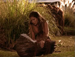 extant_HTLJ_4x06-TwoMenAndABaby_01164