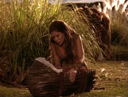 extant_HTLJ_4x06-TwoMenAndABaby_01167