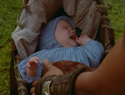 extant_HTLJ_4x06-TwoMenAndABaby_01431