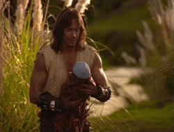 extant_HTLJ_4x06-TwoMenAndABaby_01458