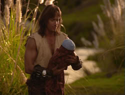 extant_HTLJ_4x06-TwoMenAndABaby_01459