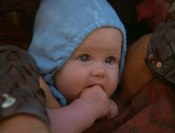 extant_HTLJ_4x06-TwoMenAndABaby_01887