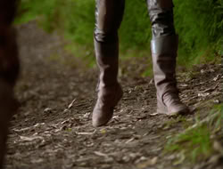extant_HTLJ_4x06-TwoMenAndABaby_01906