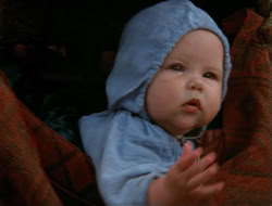 extant_HTLJ_4x06-TwoMenAndABaby_01961