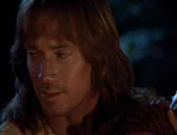 extant_HTLJ_4x06-TwoMenAndABaby_02775