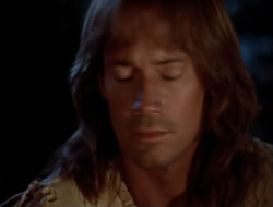 extant_HTLJ_4x06-TwoMenAndABaby_02904