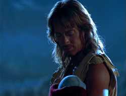 extant_HTLJ_4x06-TwoMenAndABaby_03606