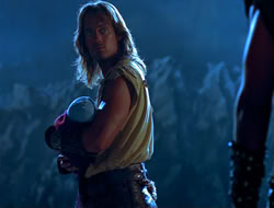 extant_HTLJ_4x06-TwoMenAndABaby_03631