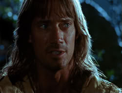 extant_HTLJ_4x06-TwoMenAndABaby_03871