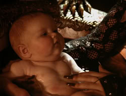 extant_HTLJ_4x06-TwoMenAndABaby_04019